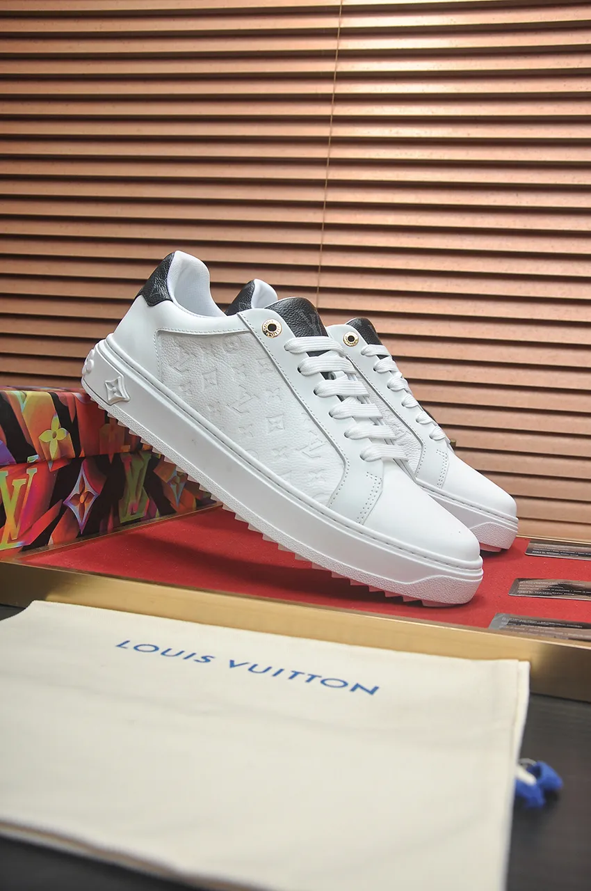 Men's shoes 💰540💶[LOUIS VUITTON] Original order price (water-dyed cowhide lining) new model 🍀LV Louis Vuitton * - top version of LV classic trendy shoes! Made of imported original cowhide, water-dyed cowhide lining, and original wear-resistant rubber outsole! High quality products! Code number 38-45 (45 is custom-made and cannot be returned or exchanged)